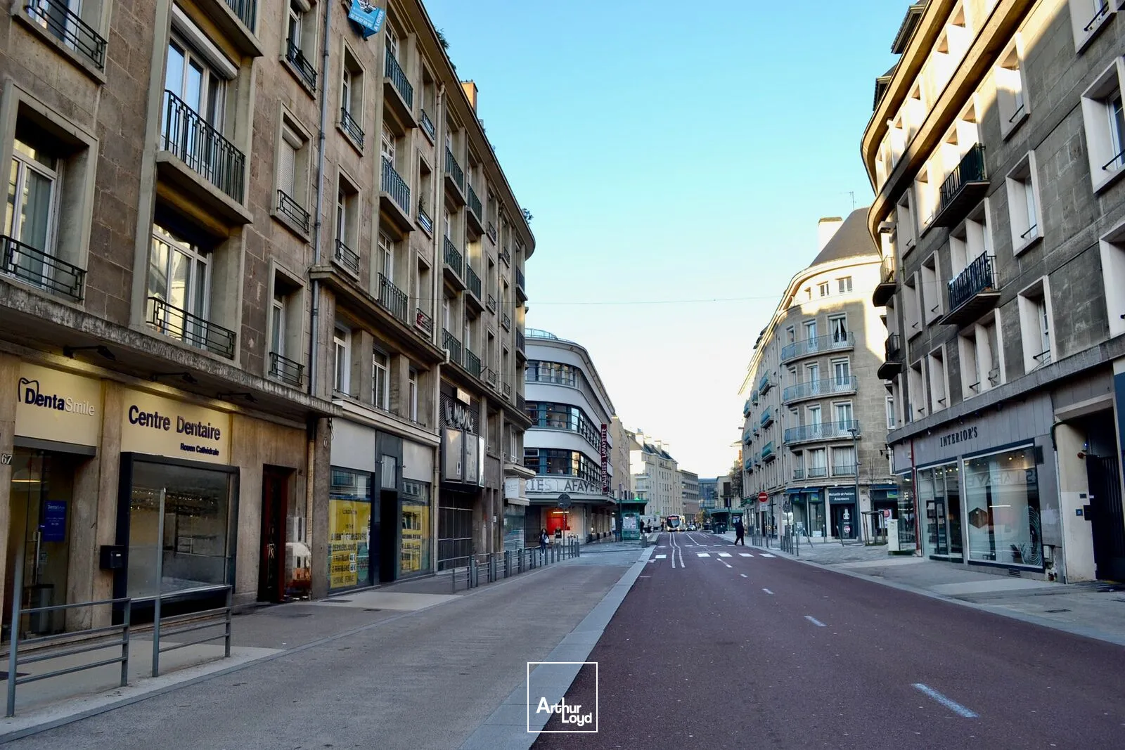 Locaux commerciaux à louer à ROUEN 76000