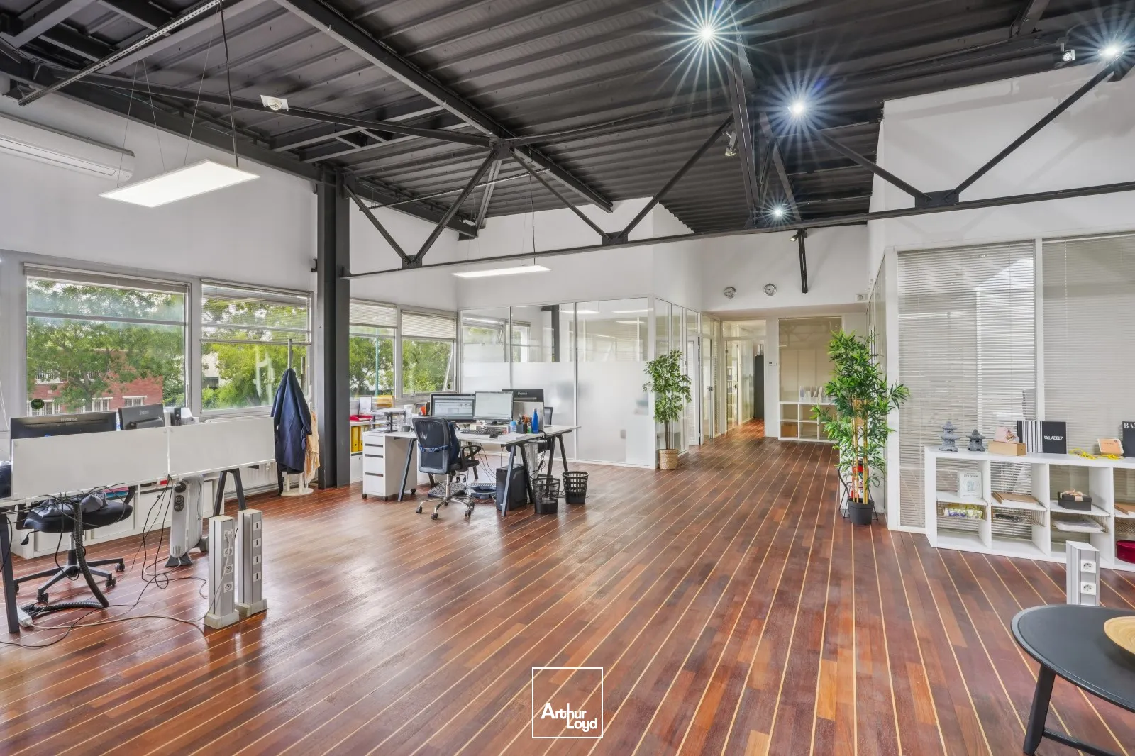 Exclusivité - Bâtiment indépendant à vendre à Gennevilliers - Opportunité rare