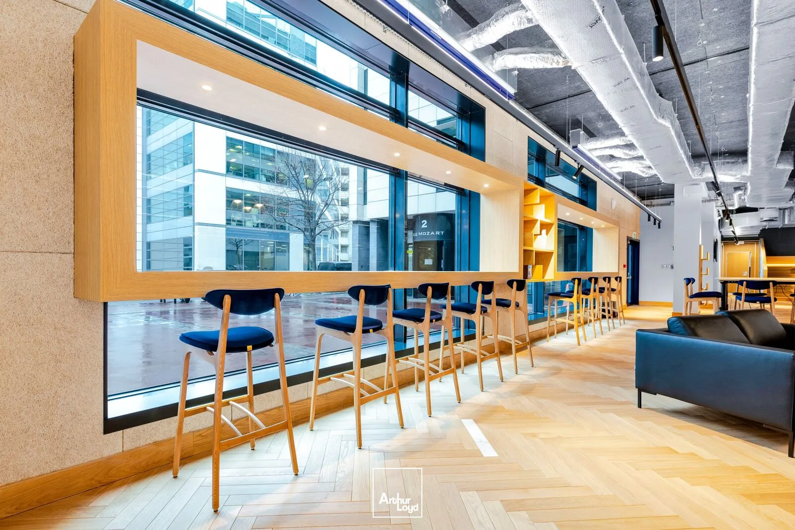 Un cadre de travail haut de gamme, de nombreux services, dans un immeuble immeuble moderne alliant confort, fonctionnalité, et loyer attractif