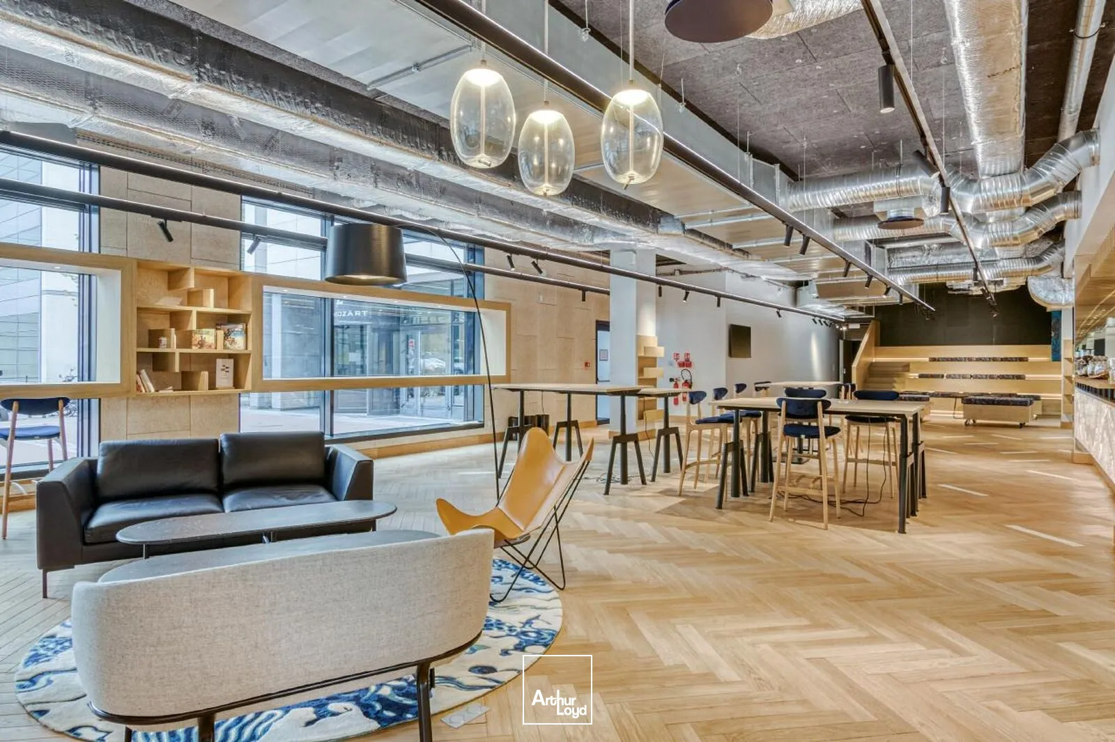 Un cadre de travail haut de gamme, de nombreux services, dans un immeuble immeuble moderne alliant confort, fonctionnalité, et loyer attractif