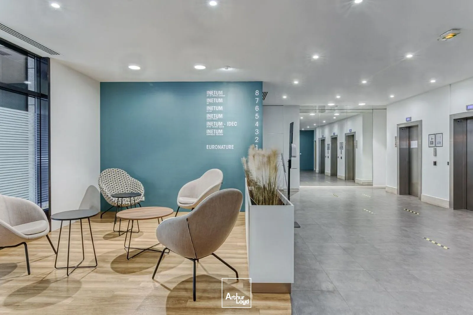 Un cadre de travail haut de gamme, de nombreux services, dans un immeuble immeuble moderne alliant confort, fonctionnalité, et loyer attractif