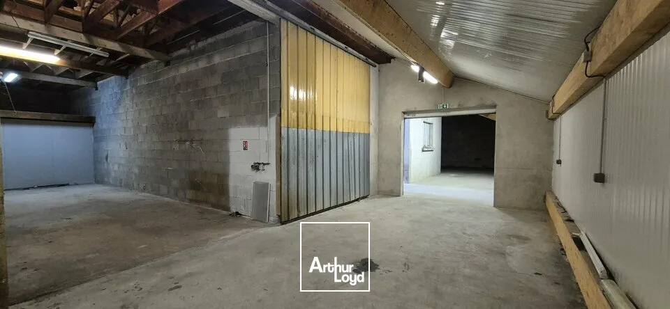 ARC-SUR-TILLE BÂTIMENT D'ACTIVITES INDEPENDANT A LOUER