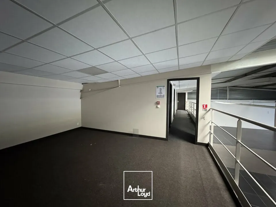 CHAMBRAY-LES-TOURS SUR AXE LOCAL COMMERCIAL A LOUER 1150 M²