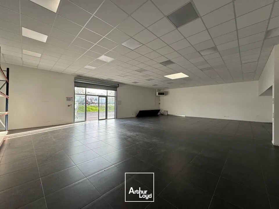 CHAMBRAY-LES-TOURS SUR AXE LOCAL COMMERCIAL A LOUER 1150 M²