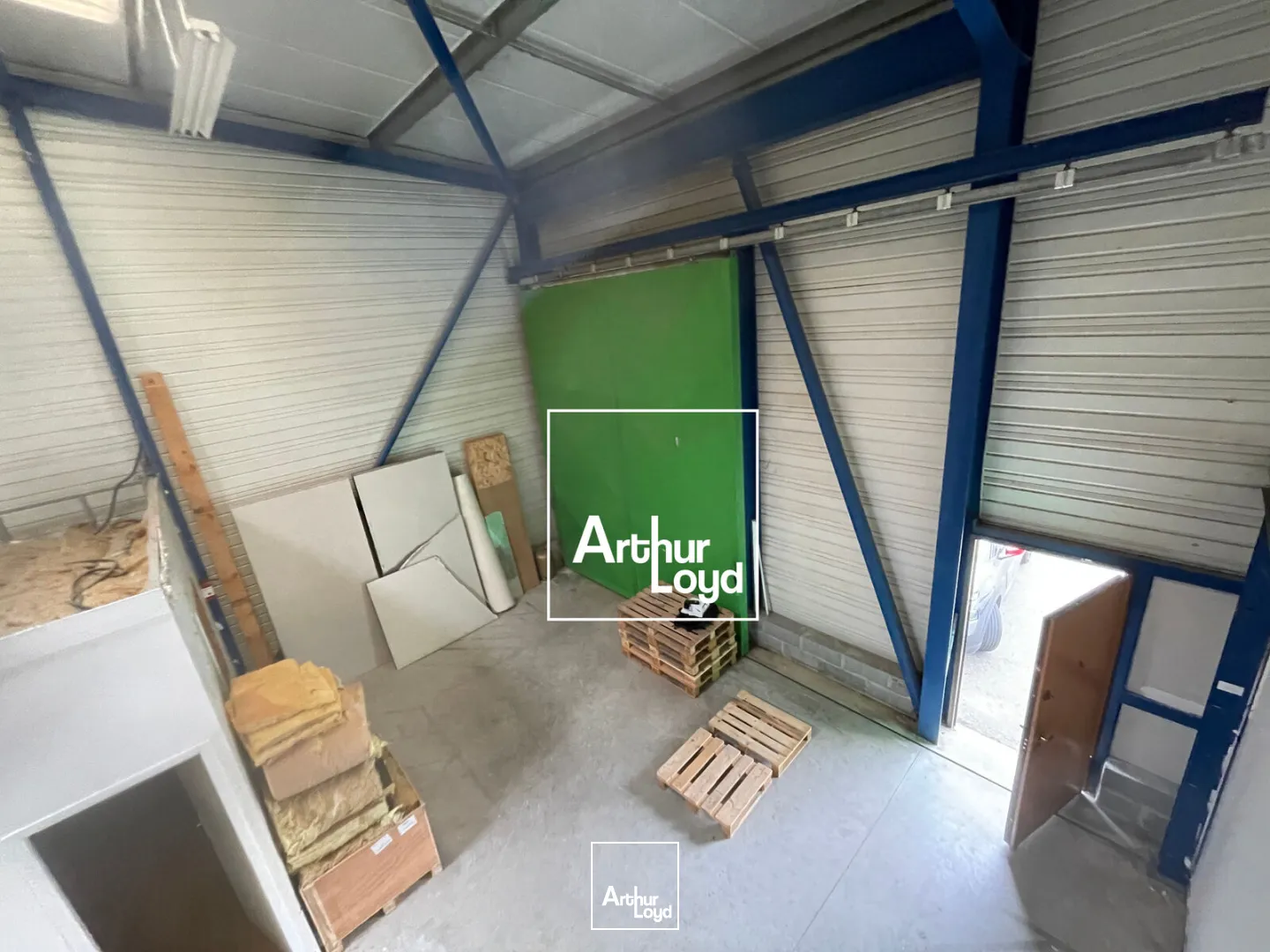 Local d'activité à louer - Montredon-des-Corbières - Proximité immédiate de Narbonne et des axes autoroutiers A9/A61