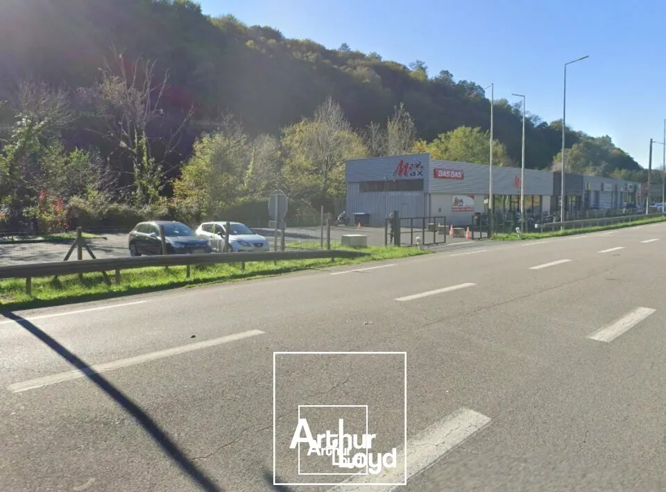 LOCAL D'ACTIVITE - ENTREPOT location à TULLE 19000