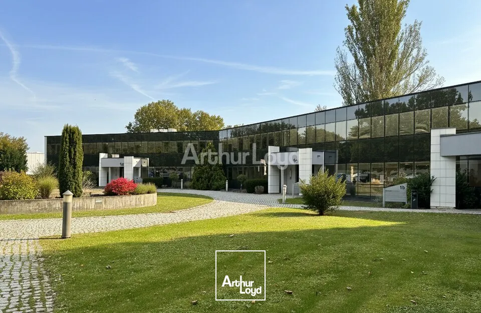 BUREAUX à LOUER de 298 m²