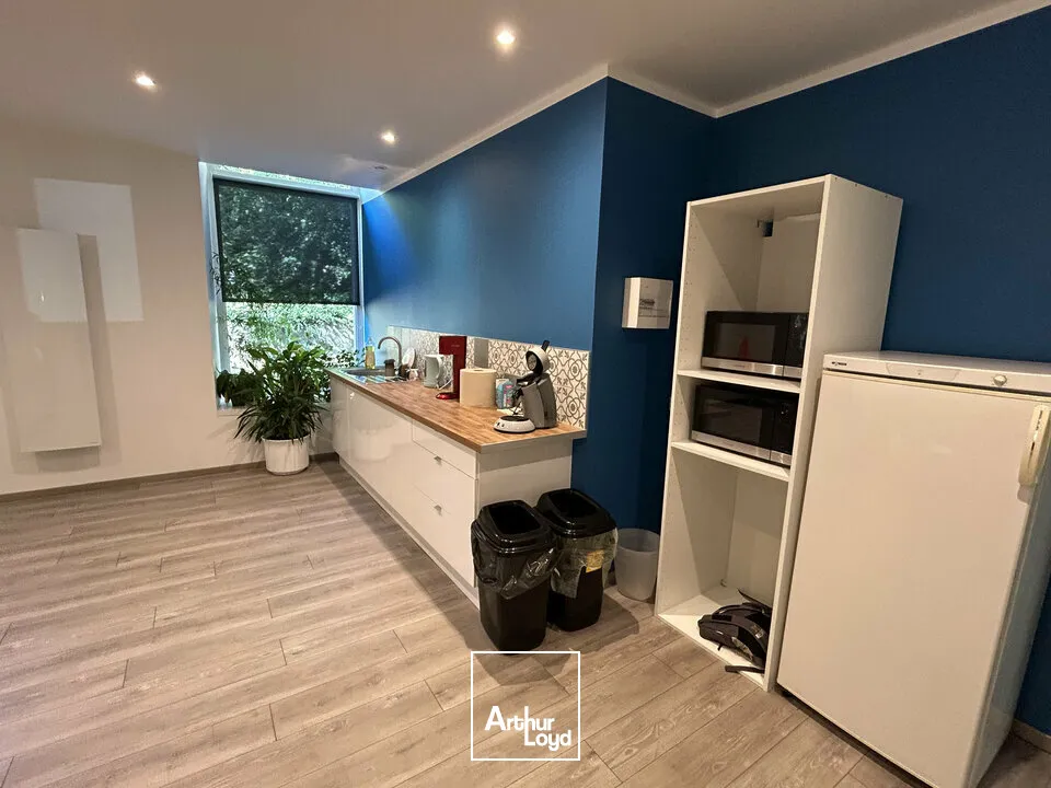 LOCAL D'ACTIVITE - ENTREPOT à VENDRE de 2520 m²