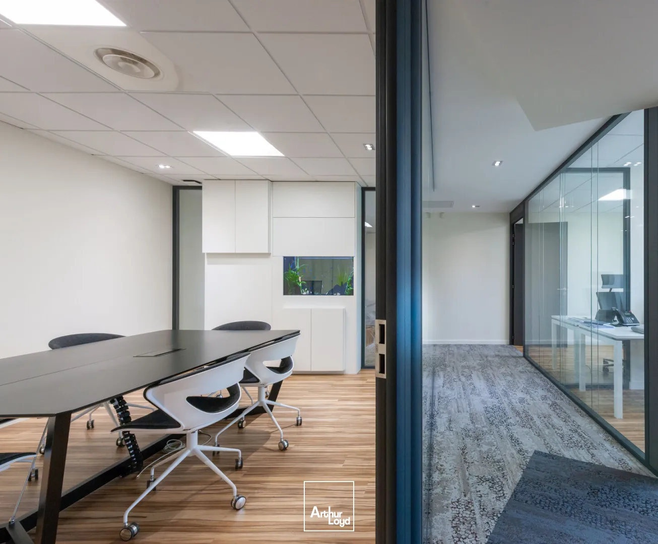 BUREAUX A VENDRE OU A LOUER - ESPACE COMBOIRE 