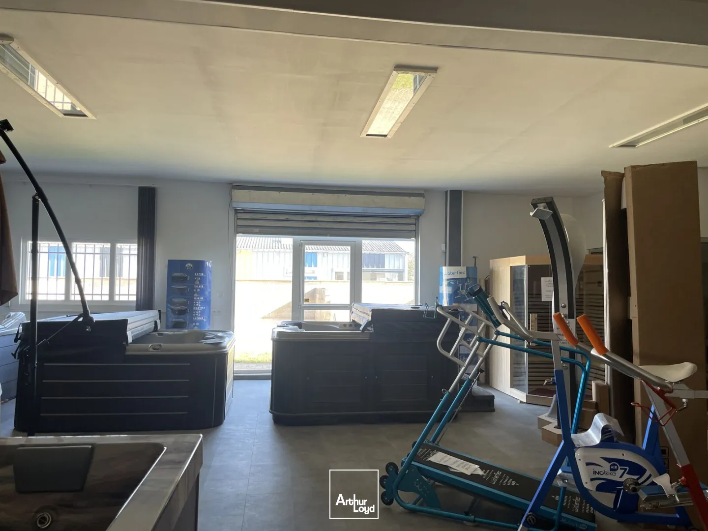 Locaux d'activité à vendre à GUICHAINVILLE 27930