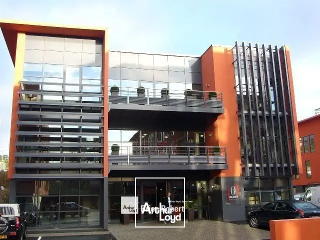 A louer - CITE PARK - Bureaux au sein d'un parc arboré - Caluire et Cuire