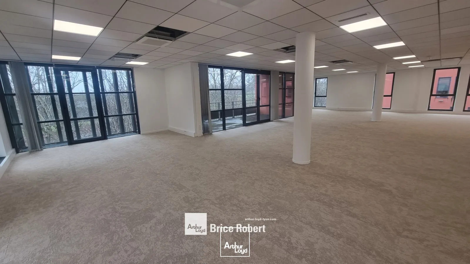 A louer - CITE PARK - Bureaux au sein d'un parc arboré - Caluire et Cuire