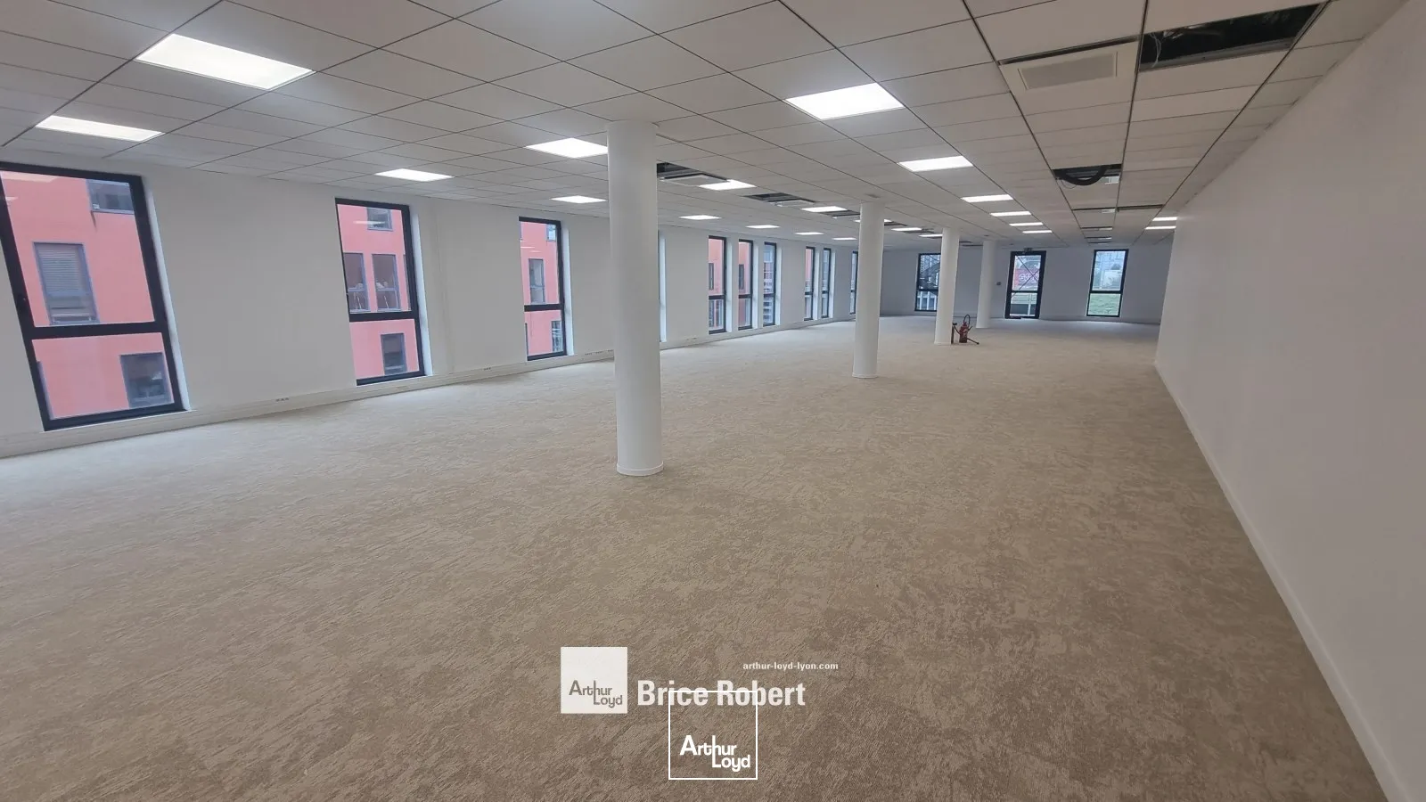 A louer - CITE PARK - Bureaux au sein d'un parc arboré - Caluire et Cuire