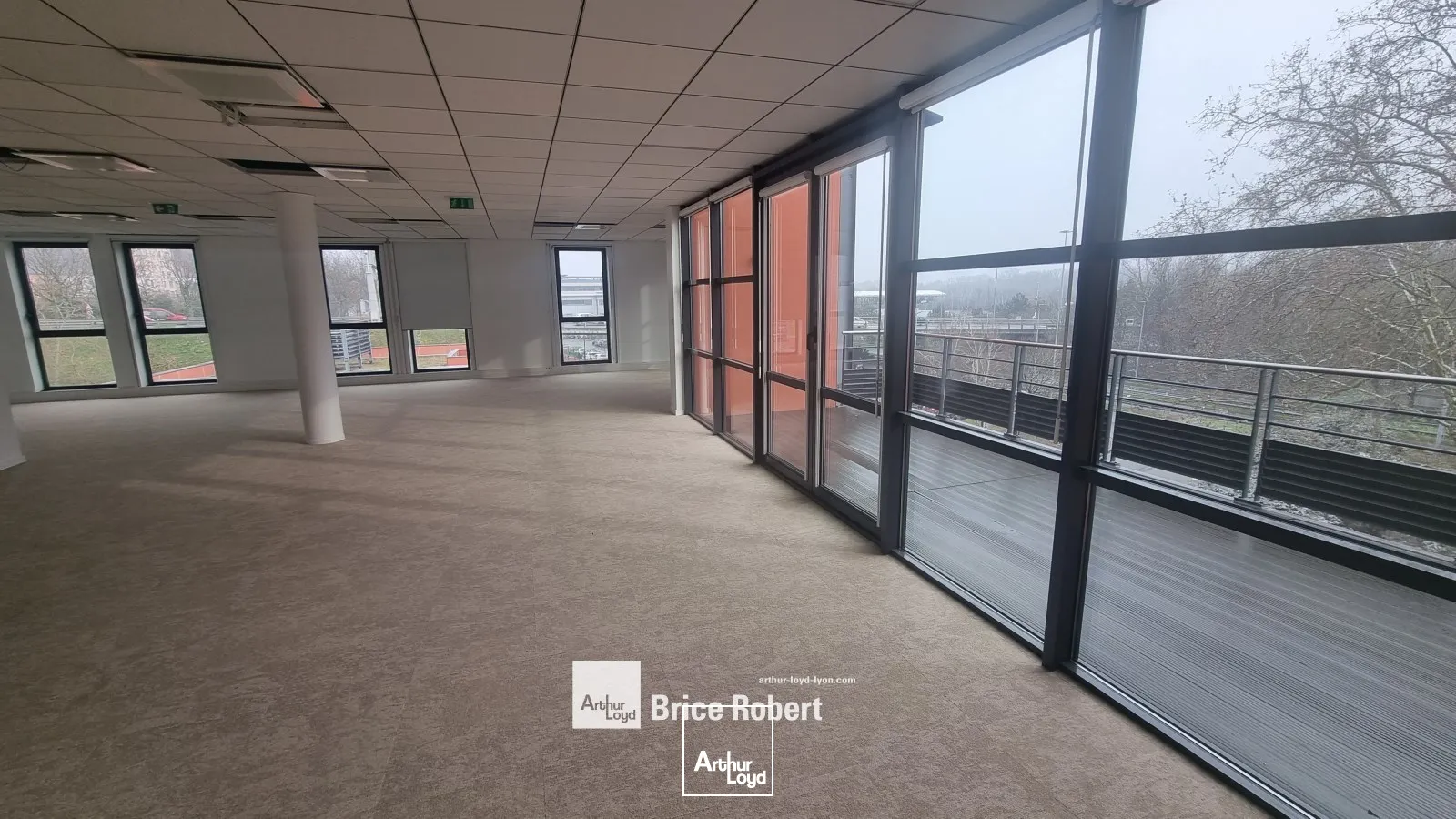 A louer - CITE PARK - Bureaux au sein d'un parc arboré - Caluire et Cuire