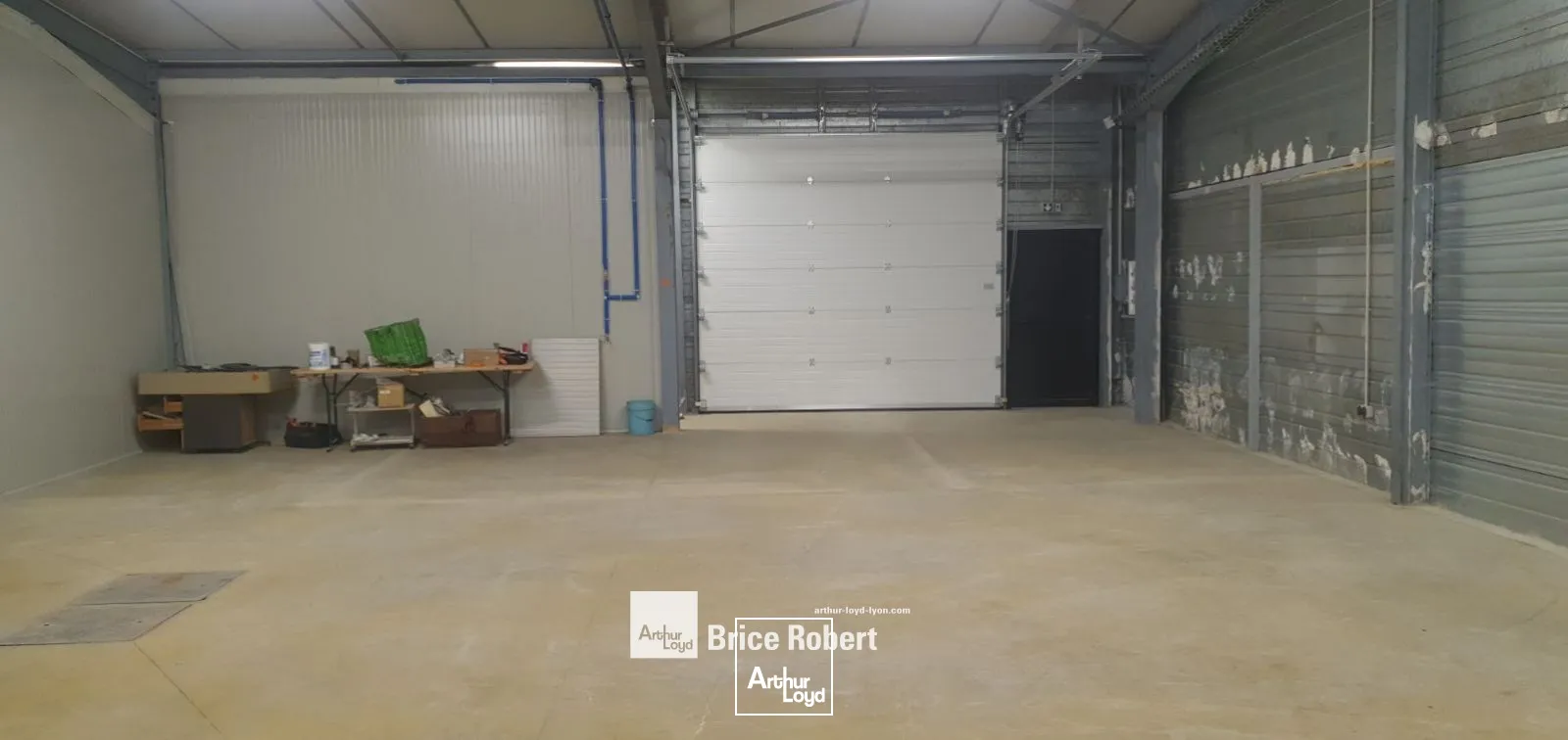 A LOUER - cellules d'activité disponible - IRIGNY