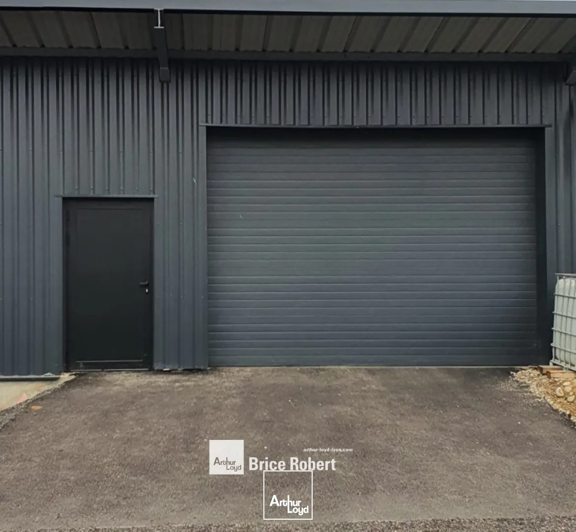 A LOUER - cellules d'activité disponible - IRIGNY