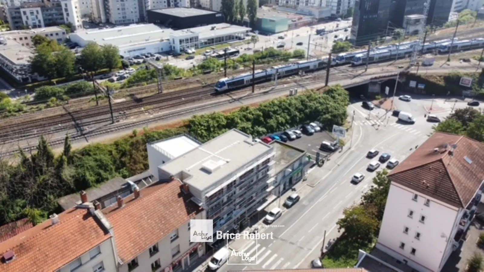 A vendre ou à louer - Bureaux à proximité immédiate du quartier de Vaise - Lyon 9ème