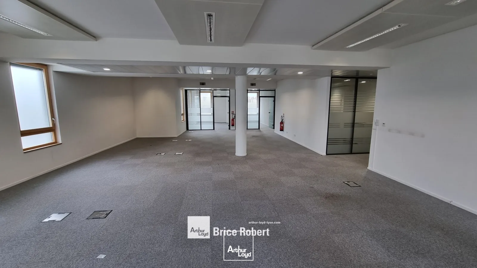 A louer - SUNWAY - Bureaux au pied du métro Debourg - Lyon 7ème