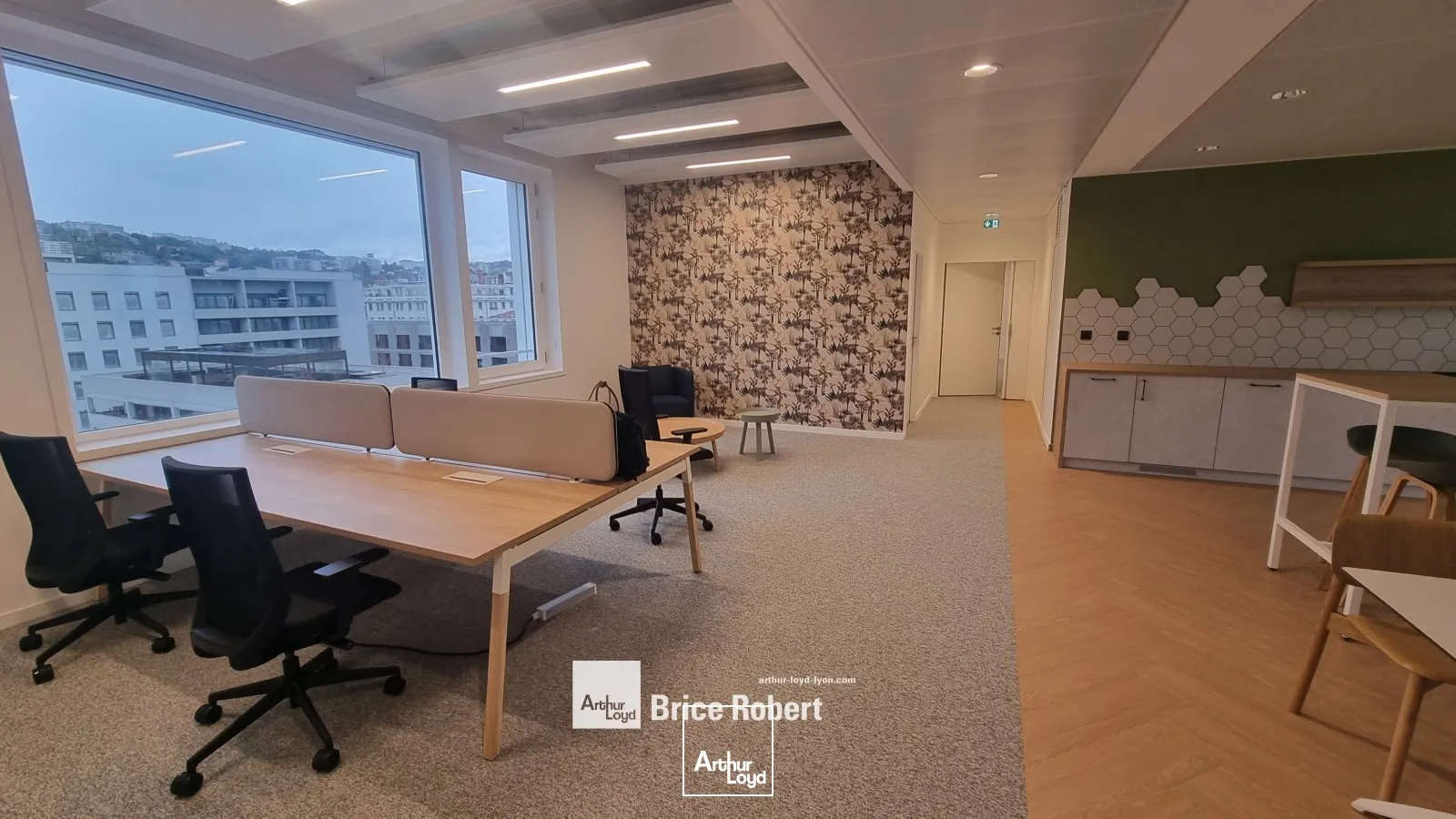 A louer - WORK #2 - Bureaux dans un immeuble tertiaire - Lyon 2ème Confluence 