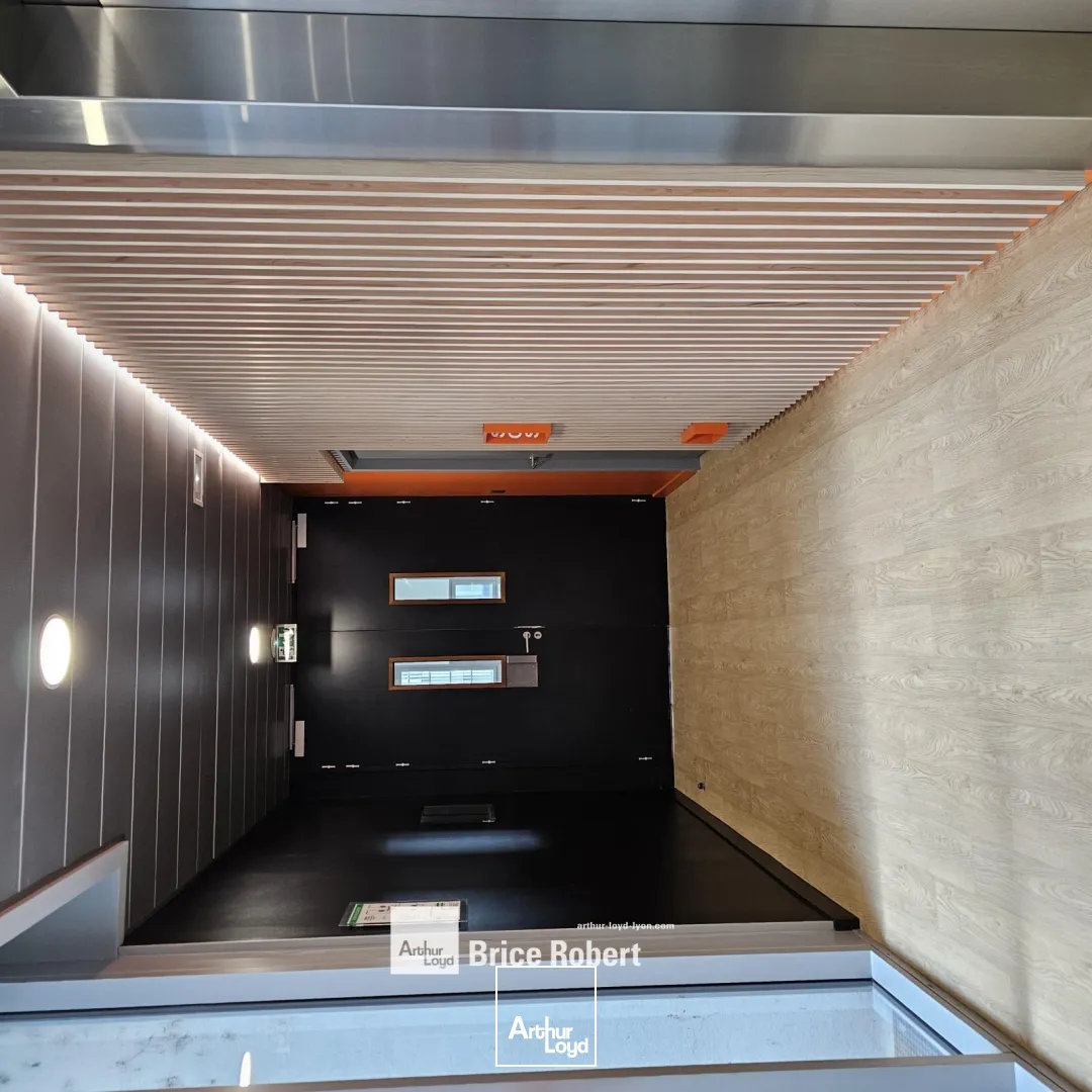 A louer - EQUINOX - Bureaux lumineux et cloisonnés - Lyon 3ème Part-Dieu