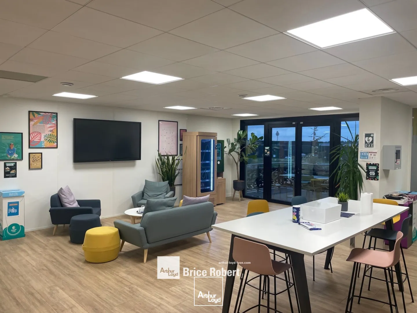 A louer - EVEREST 1 - Bureaux avec possibilité de clé en main - Genas