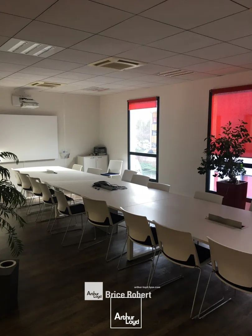 A louer - WOODSTOCK - Bureaux dans l'Est Lyonnais - Saint Priest