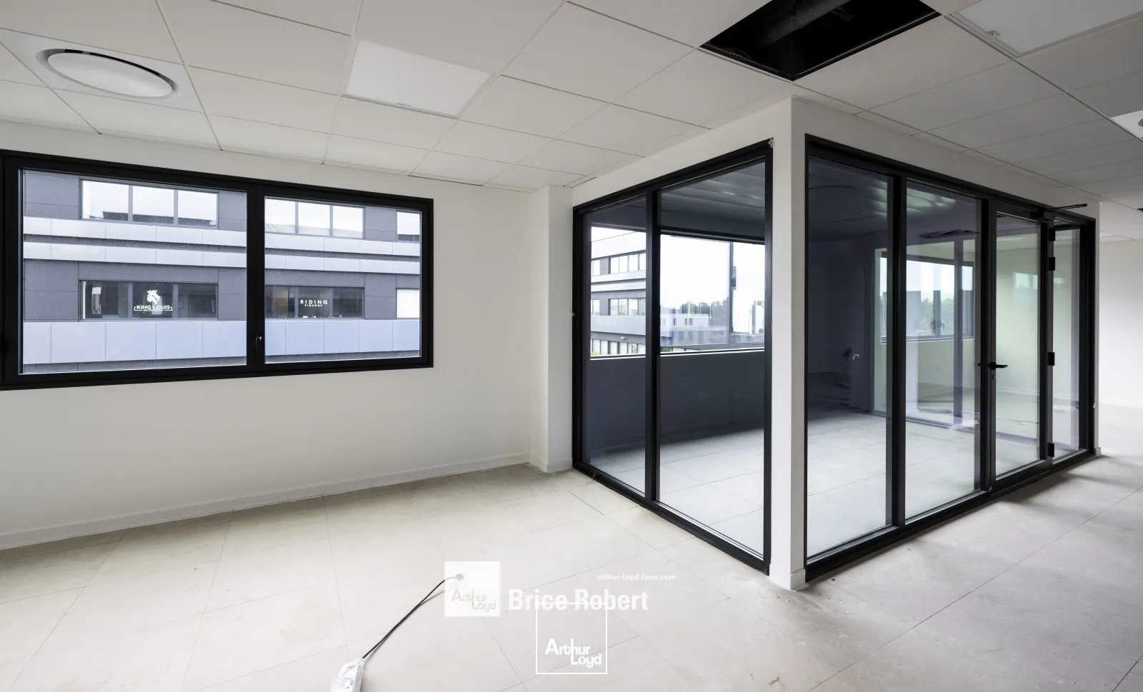 A vendre ou à louer - PLUG & PLAY - Bureaux neufs - Limonest 