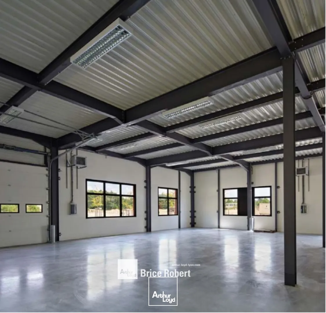 A louer - VEELAGE DE DARDILLY - Bureaux et locaux d'activités - Dardilly