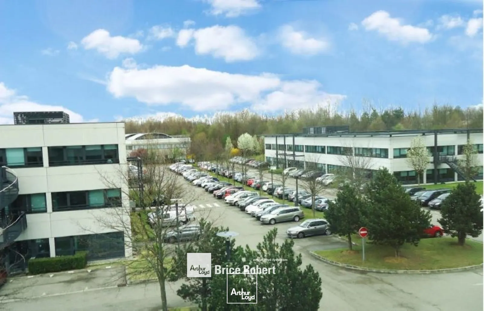 A LOUER - Bureaux situés au sein de Parc Mail, dans le Parc technologique de Lyon - Saint Priest