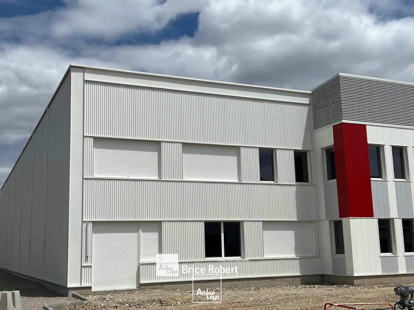 Bâtiment industriel - proche boulevard périphérique - à la location - à Vénissieux