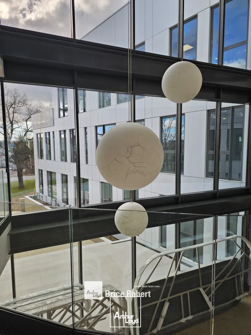 A vendre ou à louer - HELLO - Bureaux neufs avec terrasses - Limonest