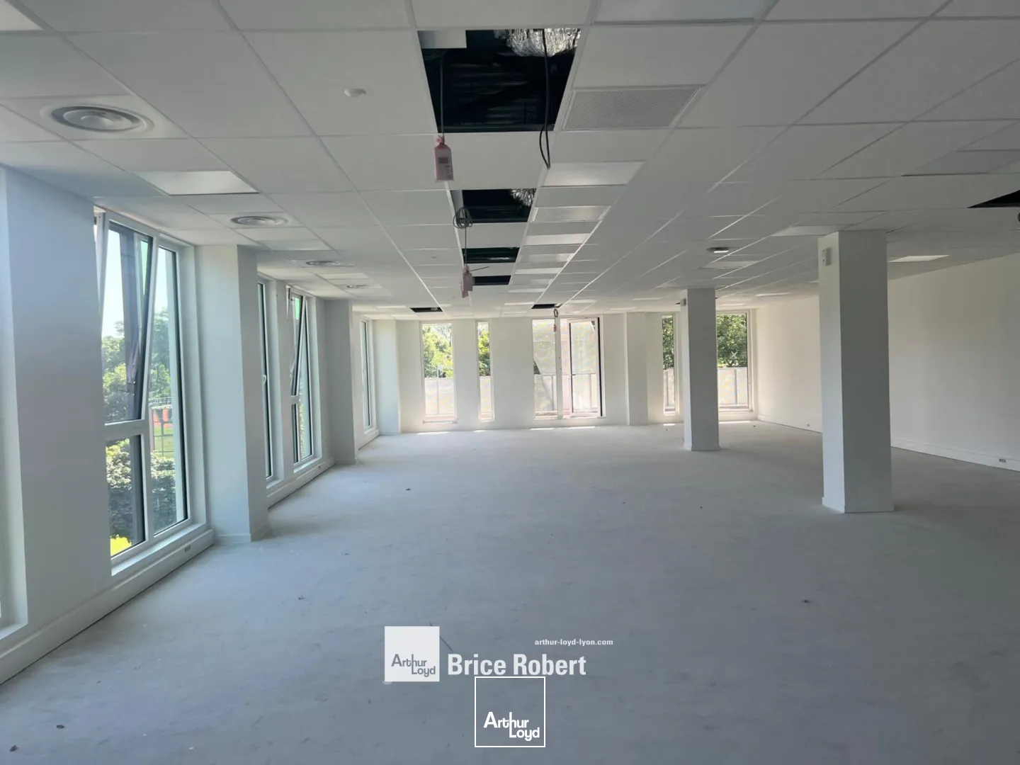 A vendre ou à louer - HELLO - Bureaux neufs avec terrasses - Limonest