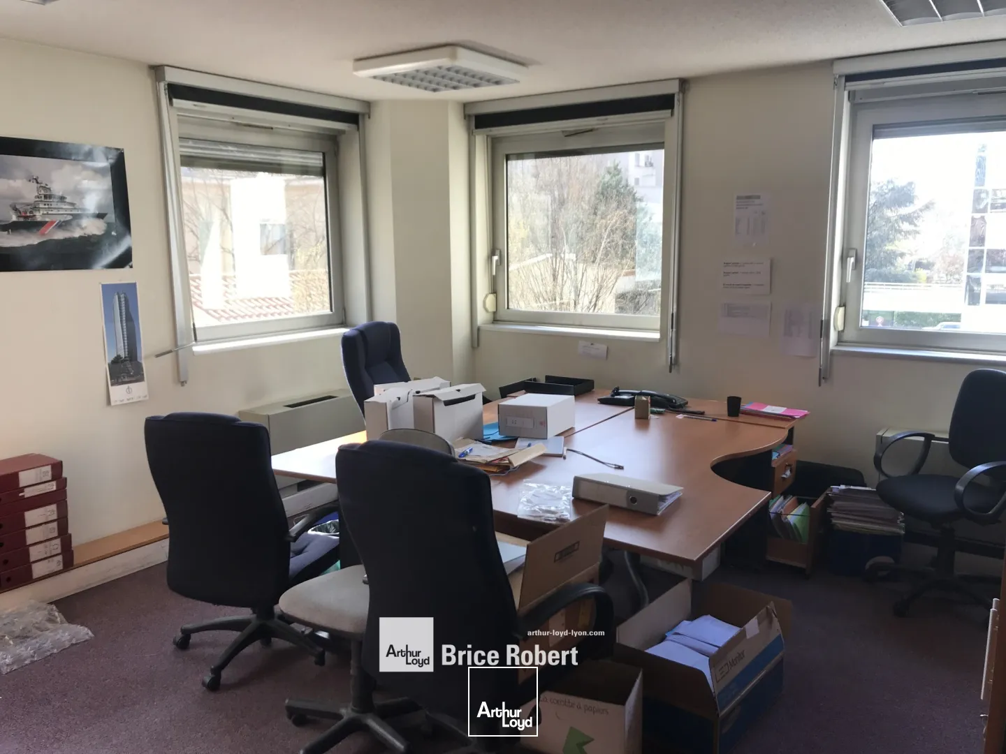 A louer - LE CAT SUD - Bureaux dans immeuble tertiaire - Lyon 8ème Monplaisir