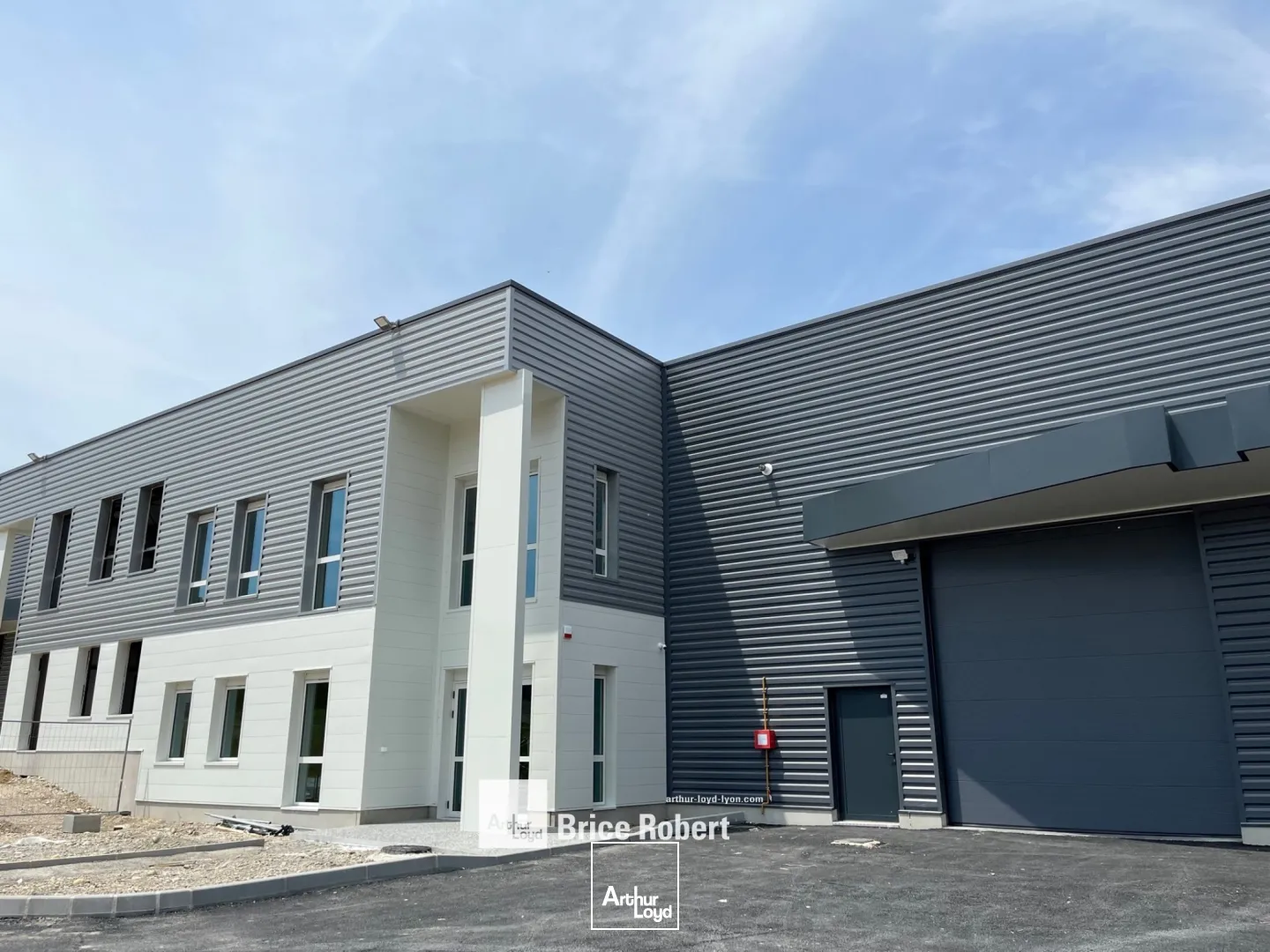 A vendre - Parc d'activités neuf de 5 bâtiments avec des cellules à partir de 187 m² - Bourgoin Jallieu