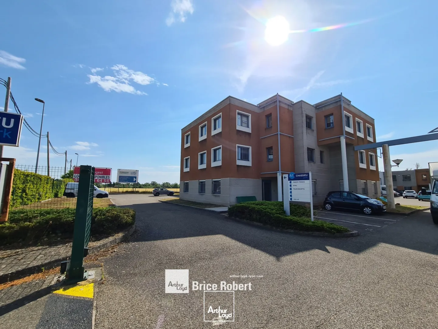 Location - CHASSIEU PARK - Bureaux proches de la Porte des Alpes - CHASSIEU