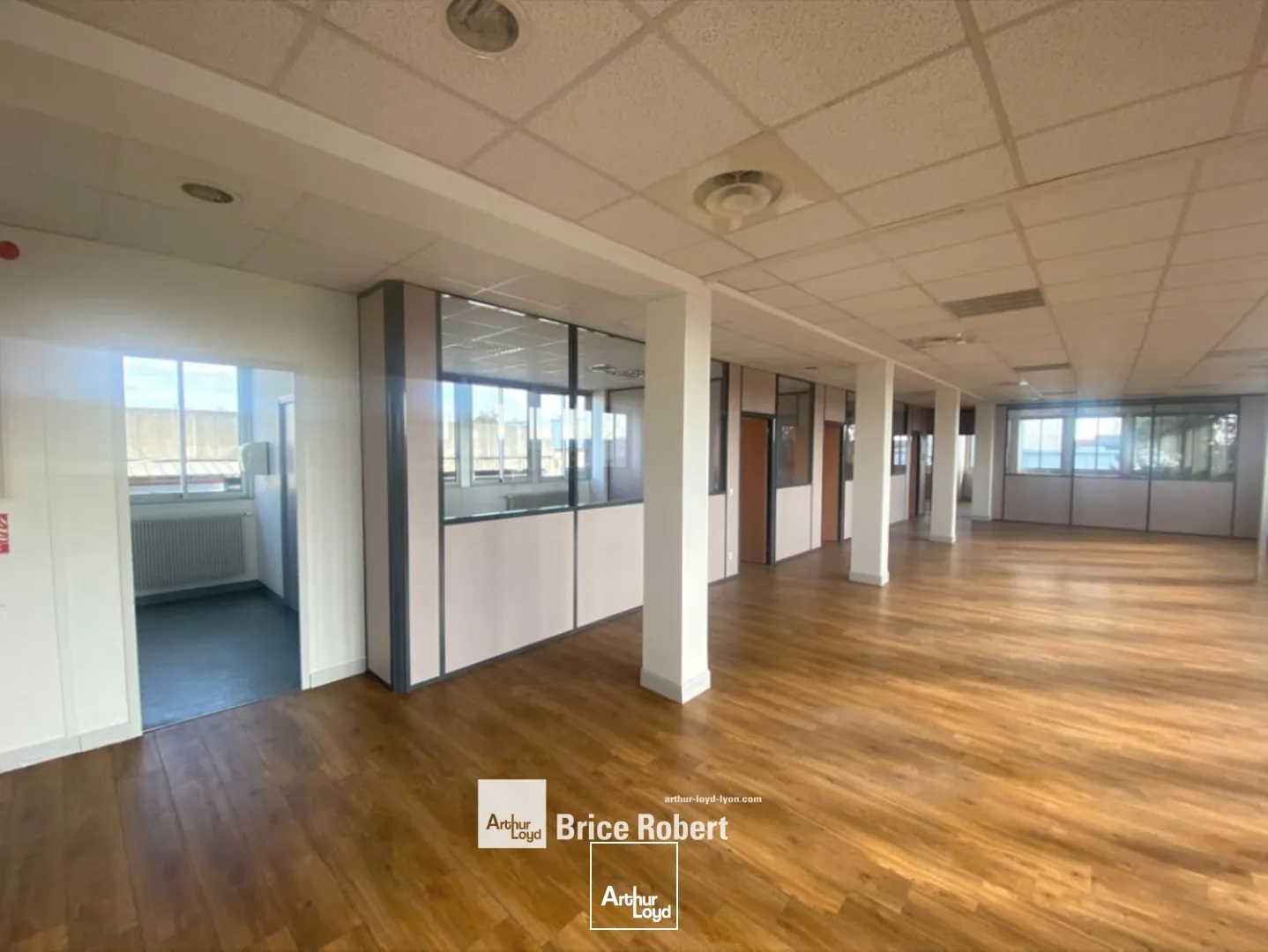 A louer - PARC EUROGAL - Bureaux au sein d'un parc neuf - Mions