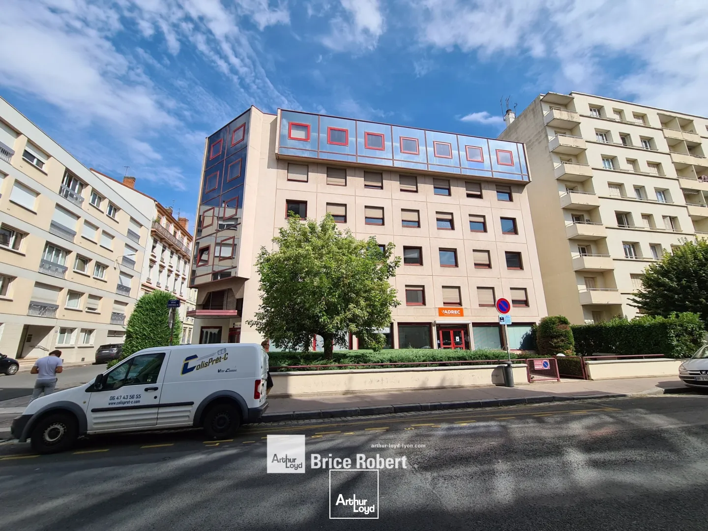 A louer - LE POLARIS - Bureaux en bon état - Lyon 6ème 