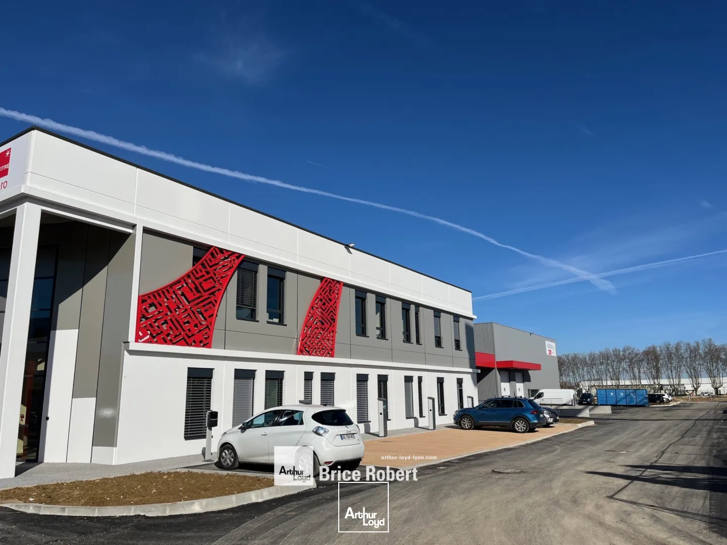 A LOUER - Parc d'activités dernière génération - SAINT-PRIEST