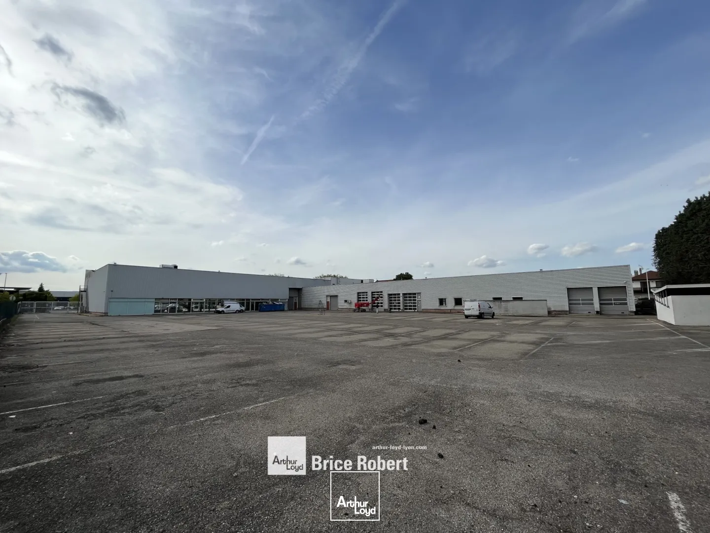 A LOUER - Bâtiments d'activités - VENISSIEUX