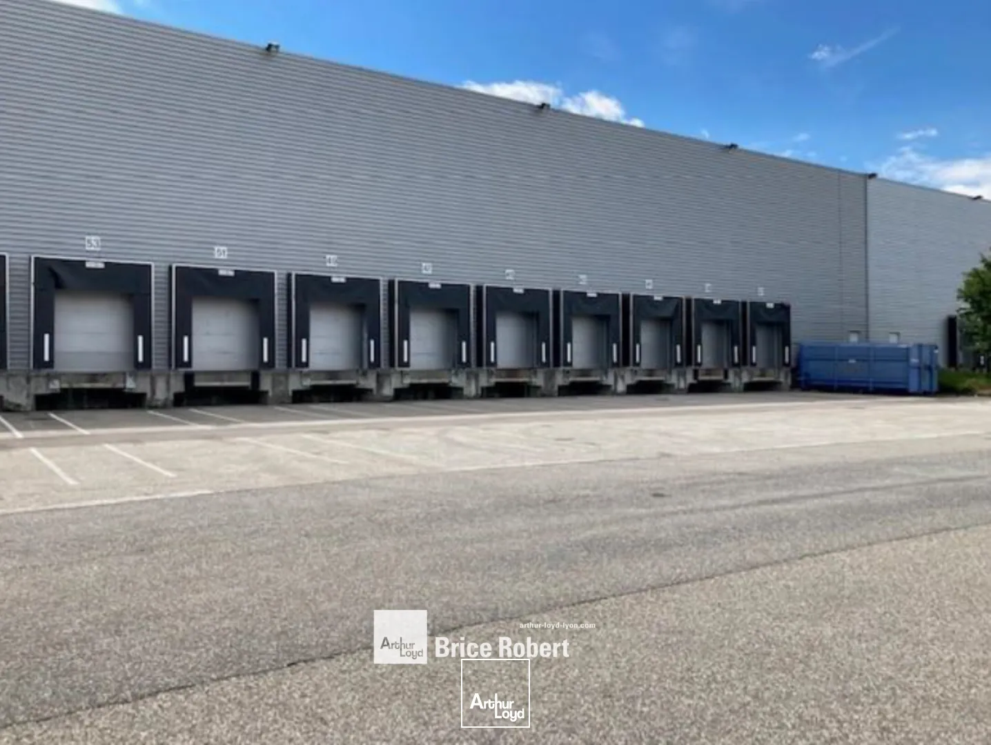 Entrepôt de logistique à louer - Proximité de Lyon - ZI Mions / Corbas.