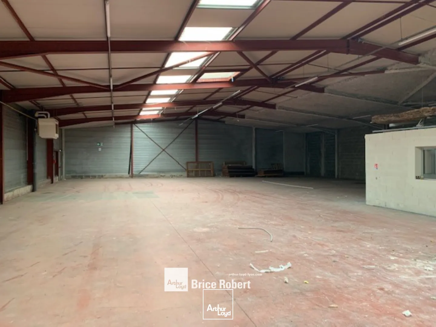 A LOUER - Lots d'activité ZI Vénissieux -CORBAS