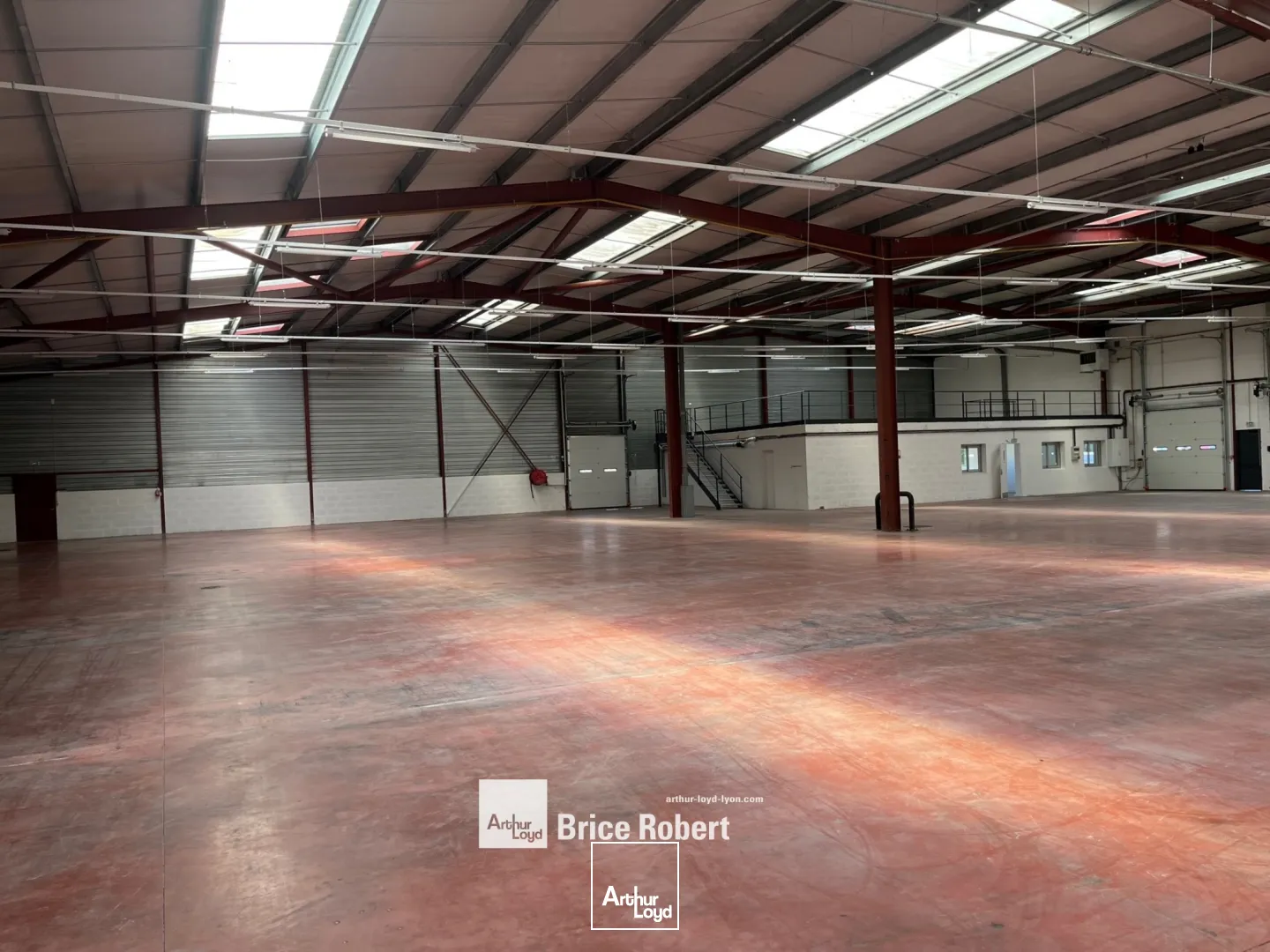 A LOUER - Lots d'activité ZI Vénissieux -CORBAS
