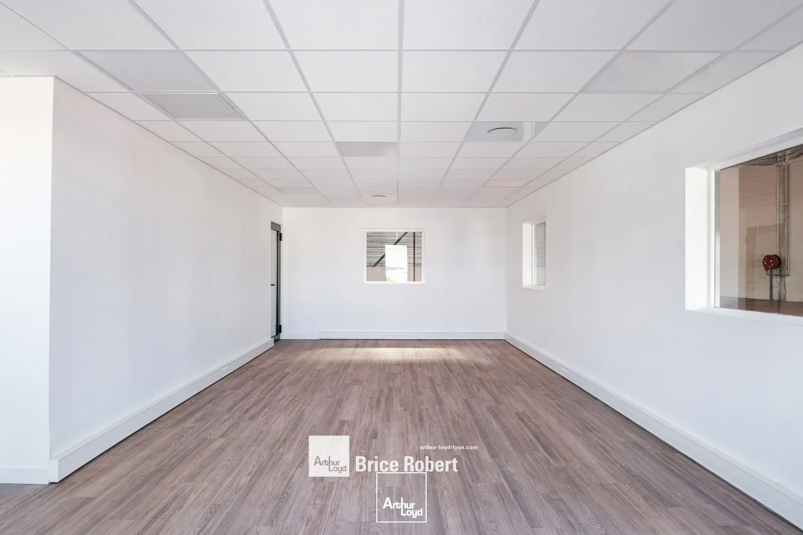 A LOUER - Lots d'activité ZI Vénissieux -CORBAS