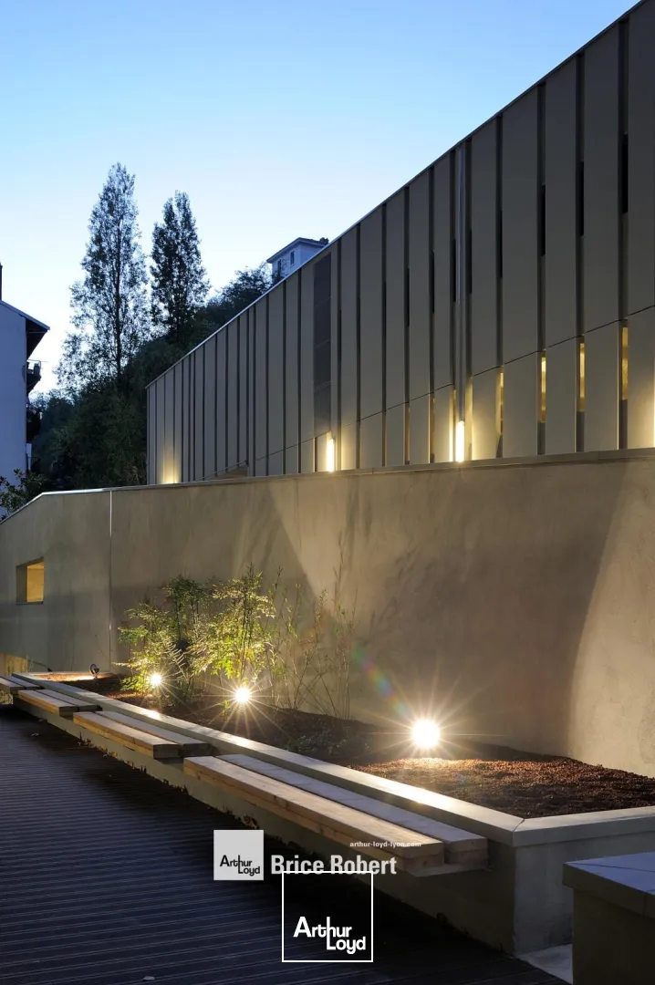 A louer - O SAONE - Bureaux rénovés - Lyon 5ème