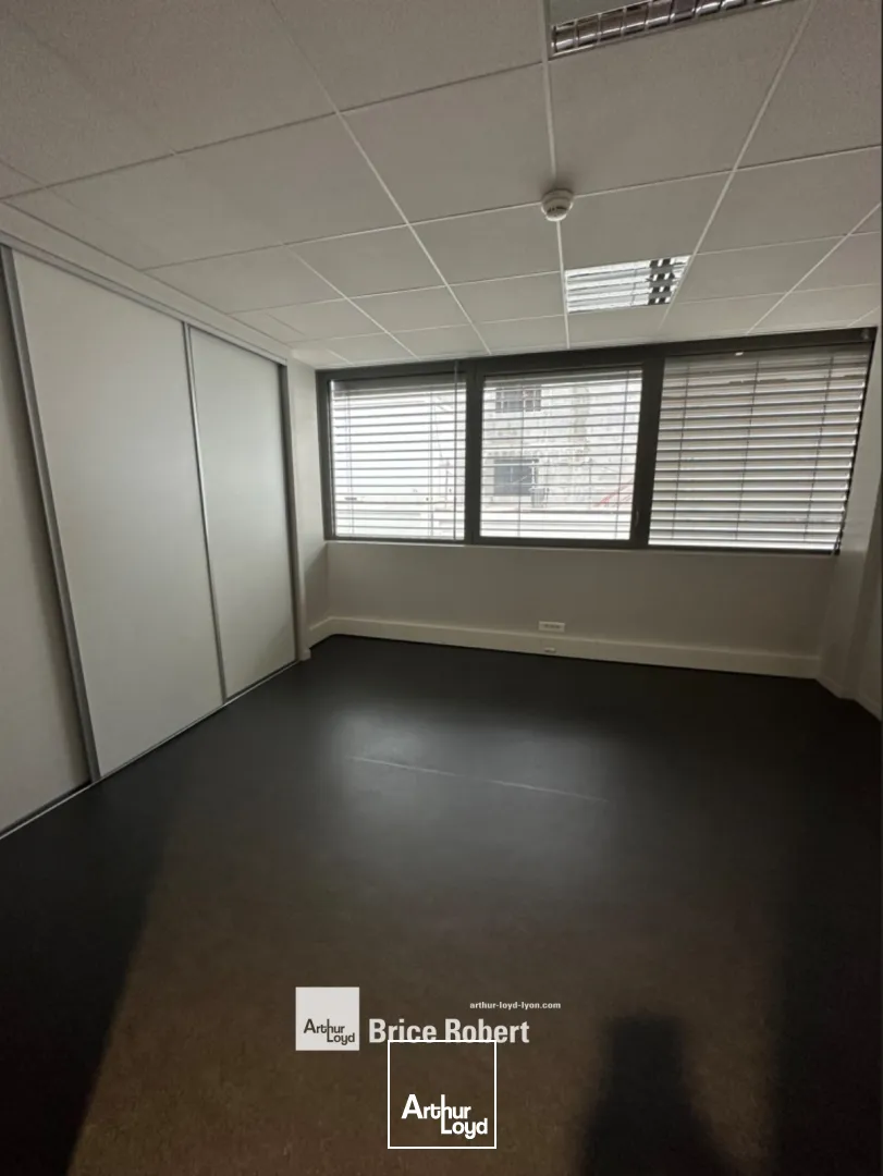 A vendre - Bureaux dans un immeuble indépendant - Caluire et Cuire