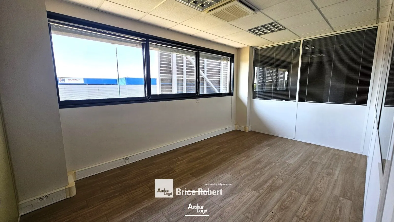 A louer - L'ARCHER - Bureaux dans la ZAC de Satolas - Pusignan