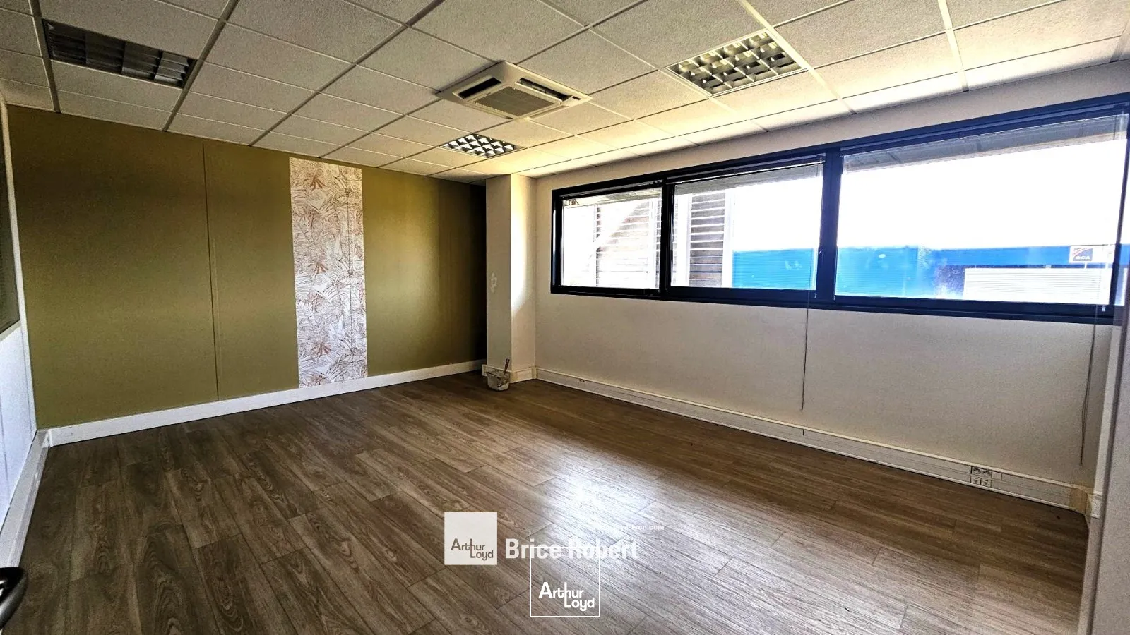 A louer - L'ARCHER - Bureaux dans la ZAC de Satolas - Pusignan