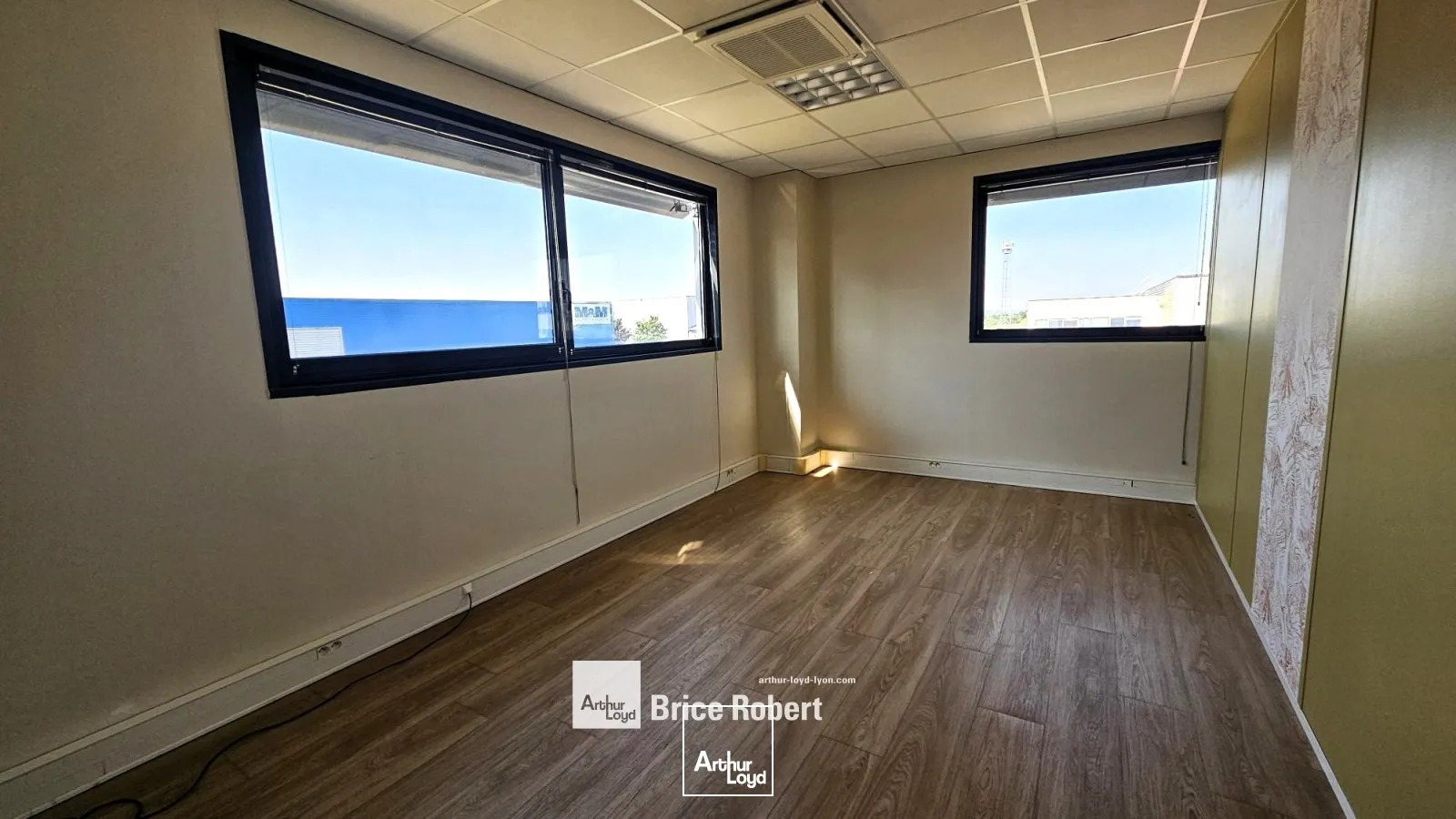 A louer - L'ARCHER - Bureaux dans la ZAC de Satolas - Pusignan