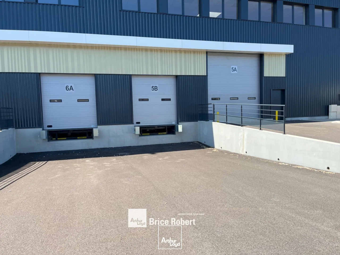 ZAC du Chanay à saint-bonnt de mure - parc d'activités - à la location