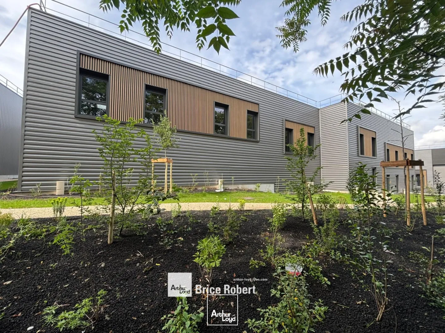 Parc d'activités neuf - vente et location de cellules - Vénissieux